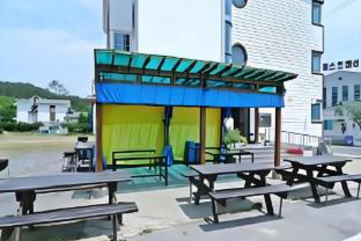 Terrace/Patio 5 of 19