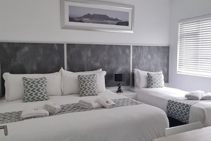 Room 5 of 66