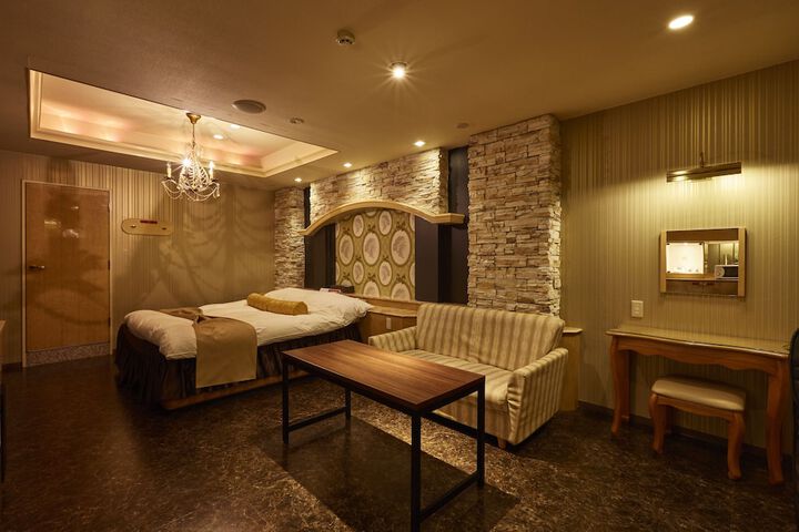 Room 27 of 70