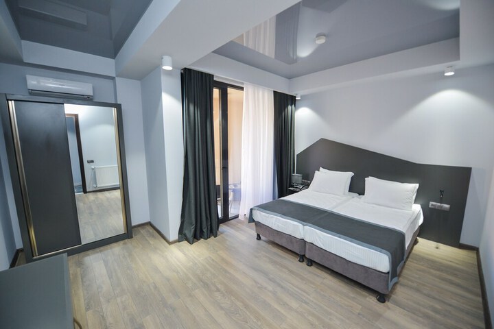 Room 18 of 67