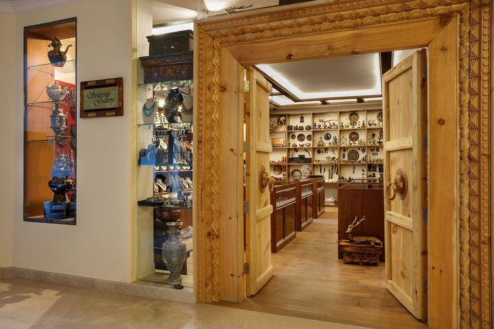 Gift Shop 38 of 96