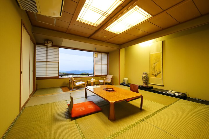 Room 5 of 41