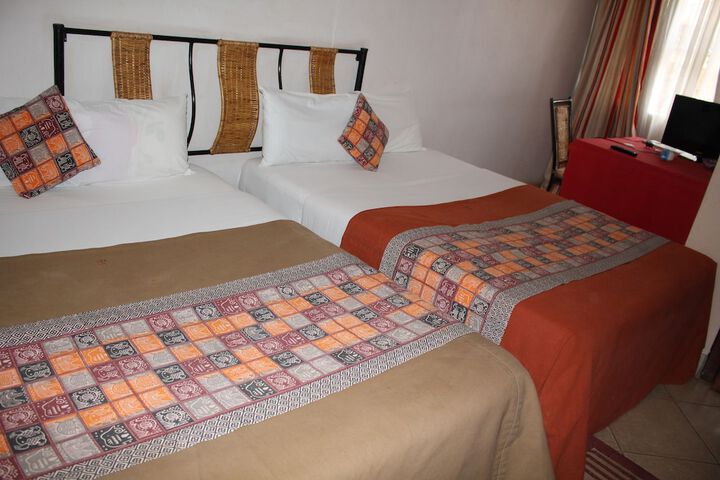 Room 11 of 29