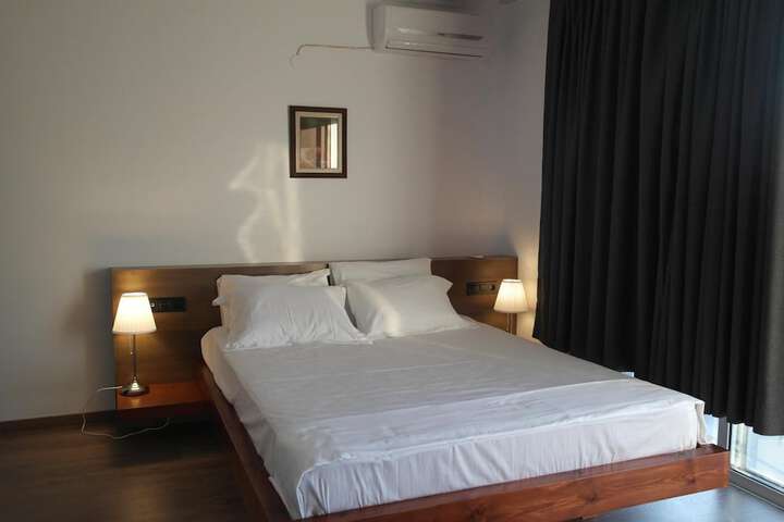 Room 17 of 45
