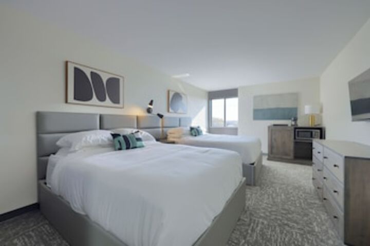 Room 40 of 99