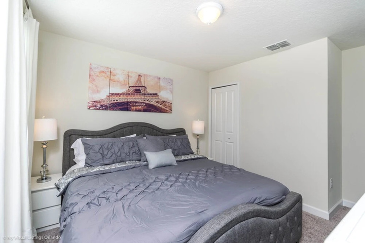 Room 5 of 30