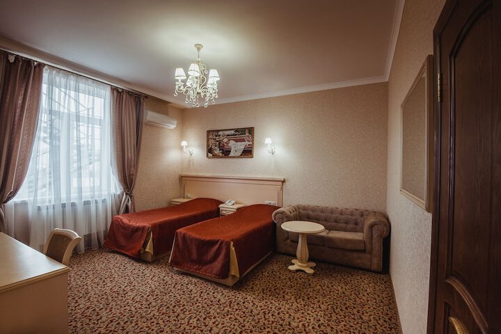 Room 16 of 43