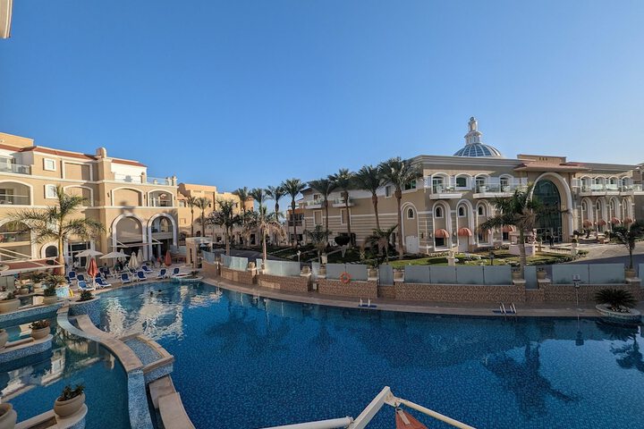Pool 79 of 120