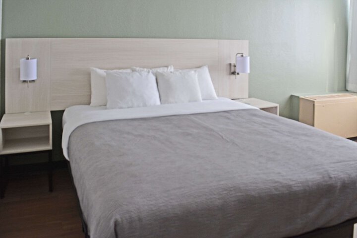 Room 20 of 53