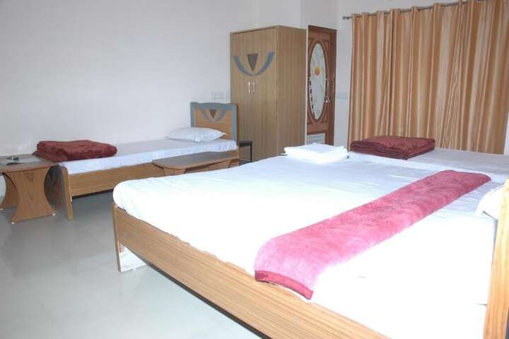 Room 18 of 38