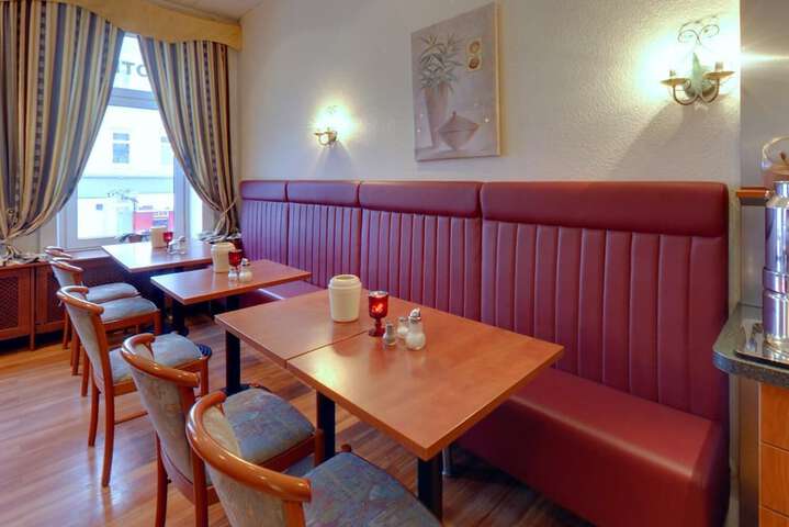 Dining Photos