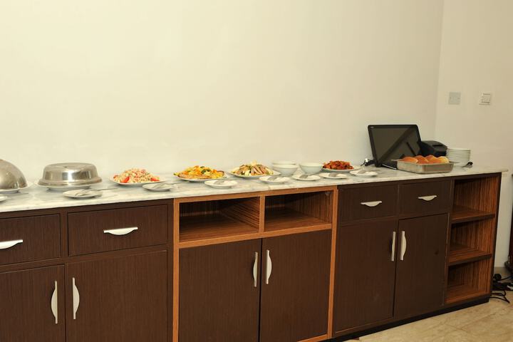 Dining 5 of 20