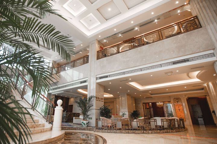 Hotel Interior 8 of 19