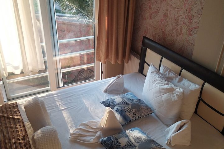Room 9 of 70