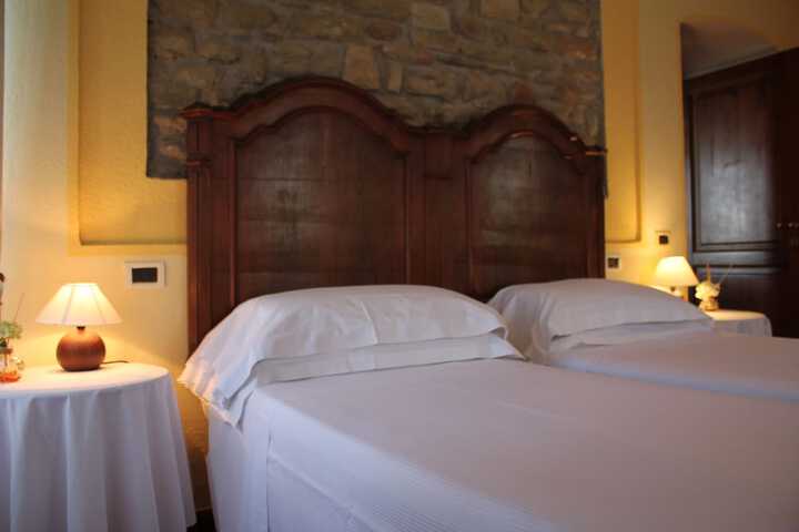 Room 20 of 106
