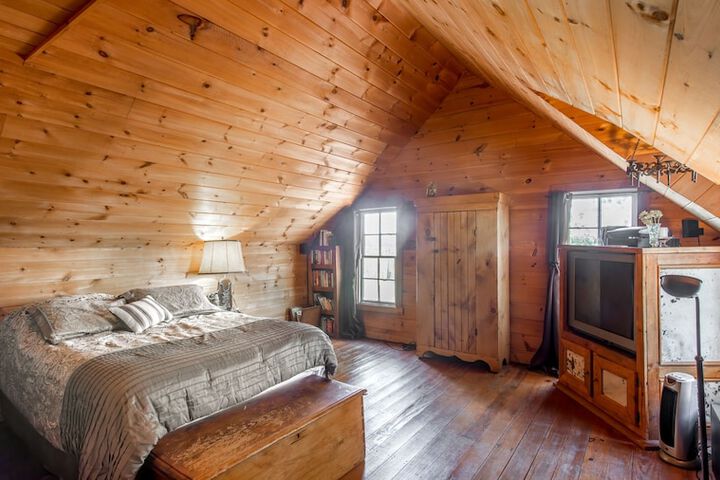 Room 9 of 61