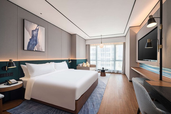 Room 21 of 66