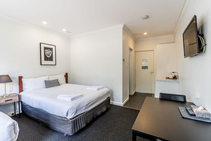 Room 11 of 57