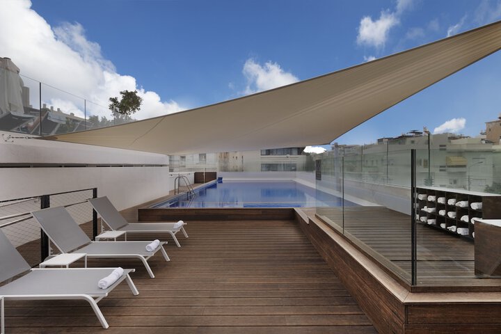 Pool 64 of 100