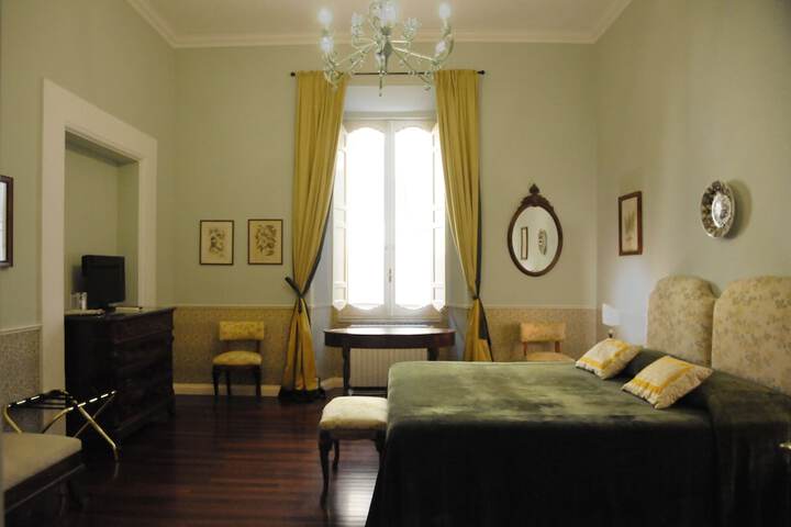 Room 12 of 44