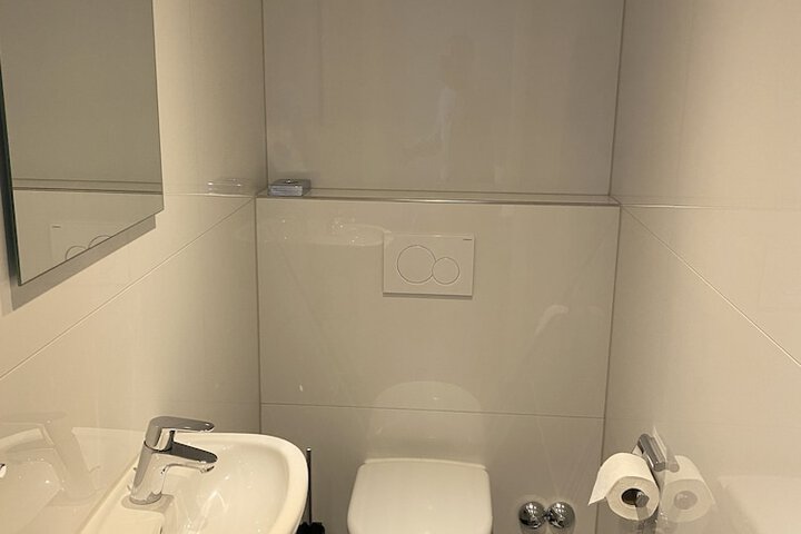 Room 53 of 78