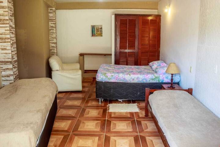 Room 4 of 17