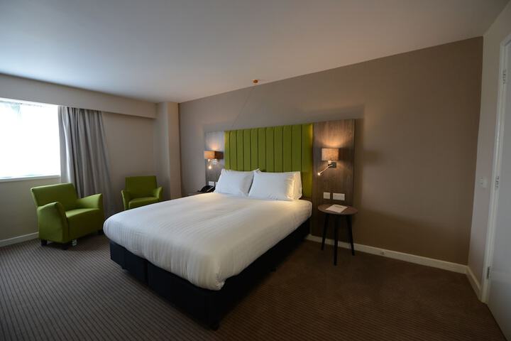 Room 10 of 70
