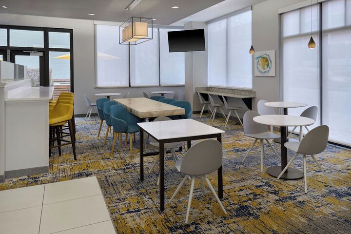 Breakfast/Coffee Service 43 of 50