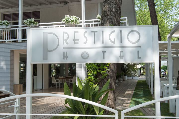 Hotel 50 of 52
