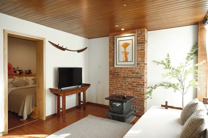 Room 16 of 138
