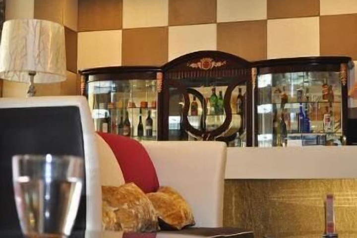 Guest Lobby