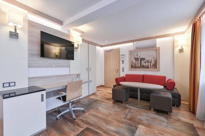 Room 44 of 74
