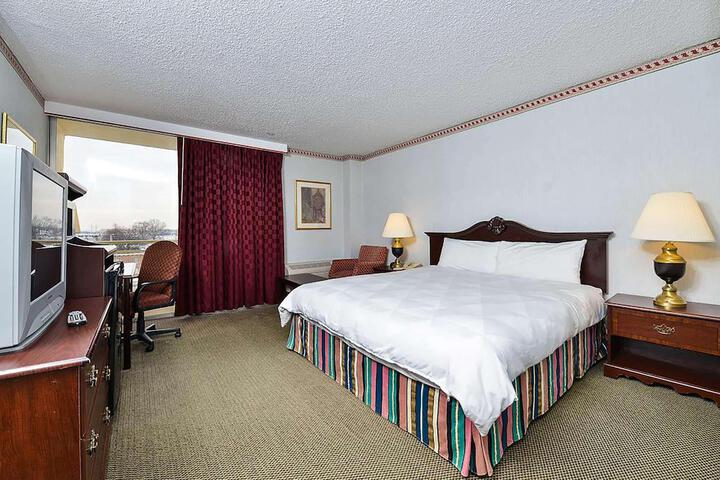 2 Double Beds (4 of 5)