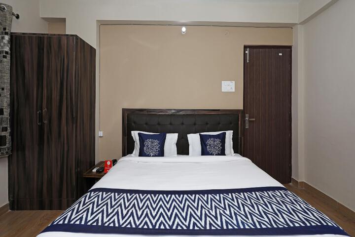 Room 2 of 5