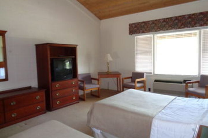 Room 15 of 40