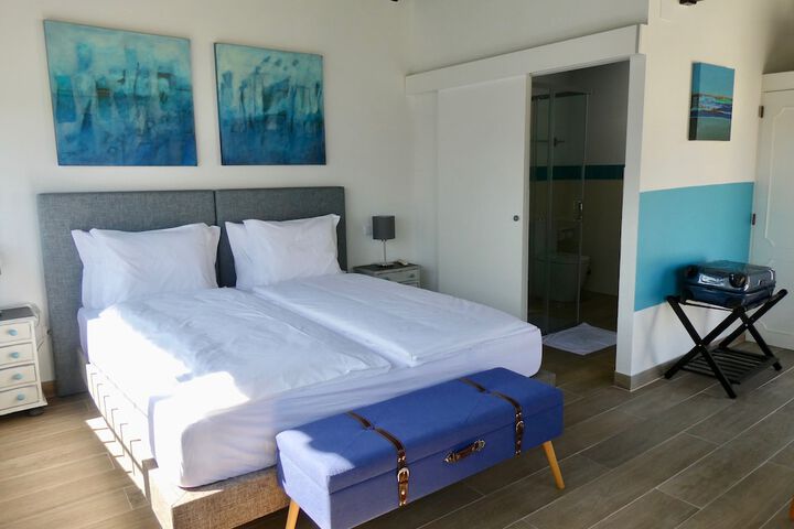 Room 16 of 61