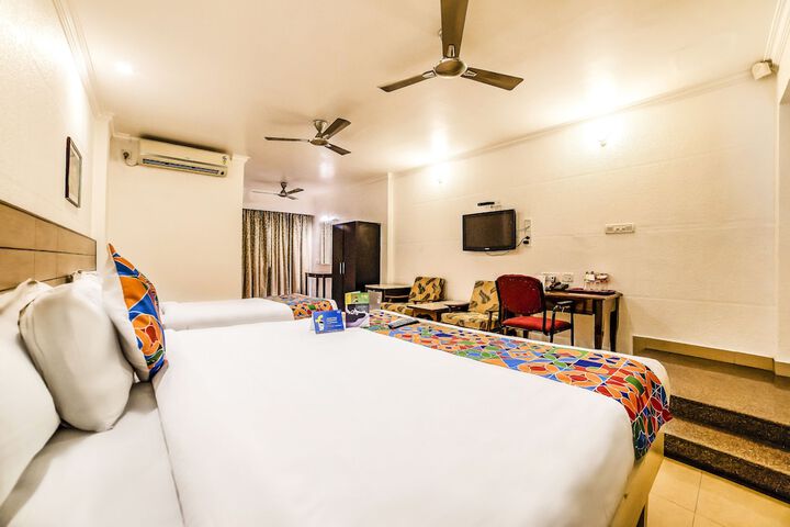 Room 8 of 27