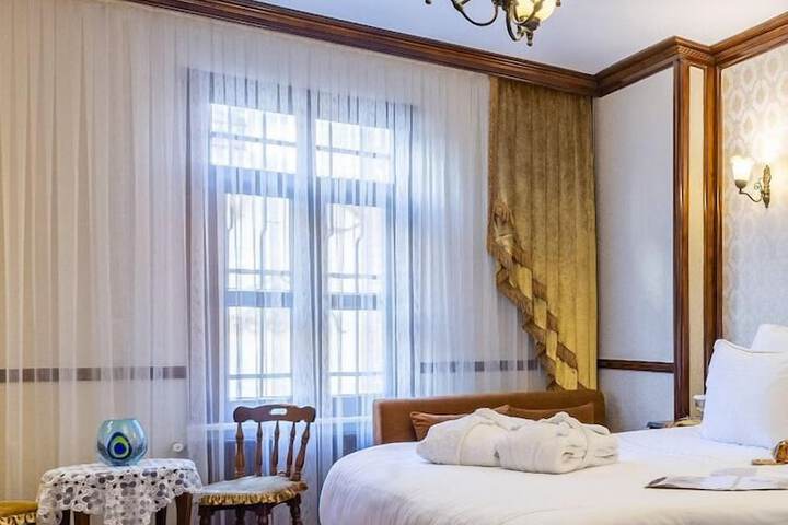 Room 40 of 111