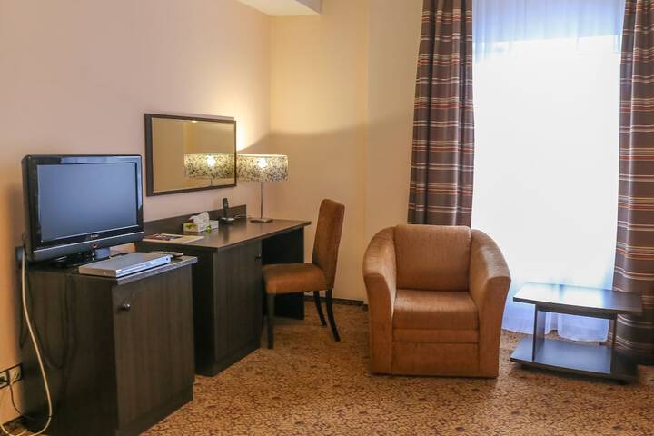 Room 21 of 41