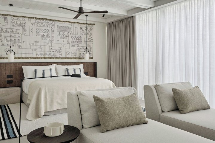 Room 48 of 190