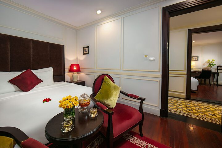 Room 30 of 113