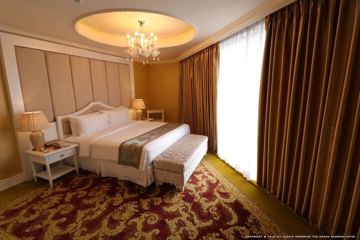 Room 3 of 35