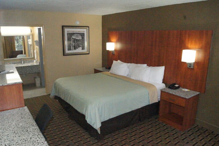Room 26 of 101