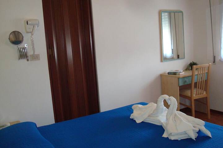Room 9 of 56