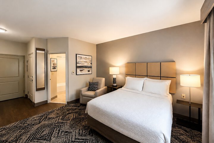 Room 15 of 36