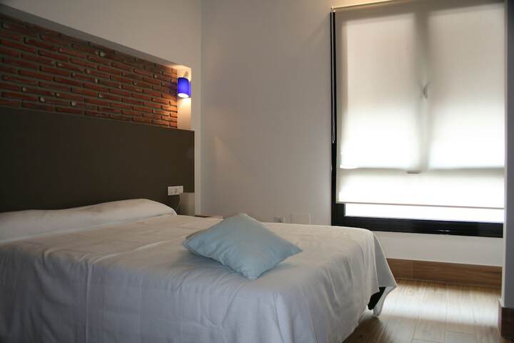 Room 16 of 104