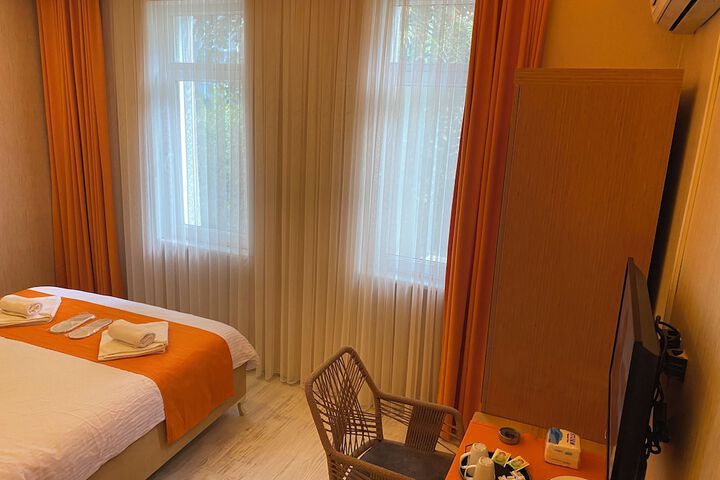 Room 1 of 67
