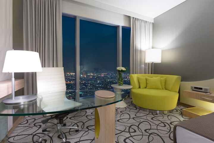 Room 115 of 315