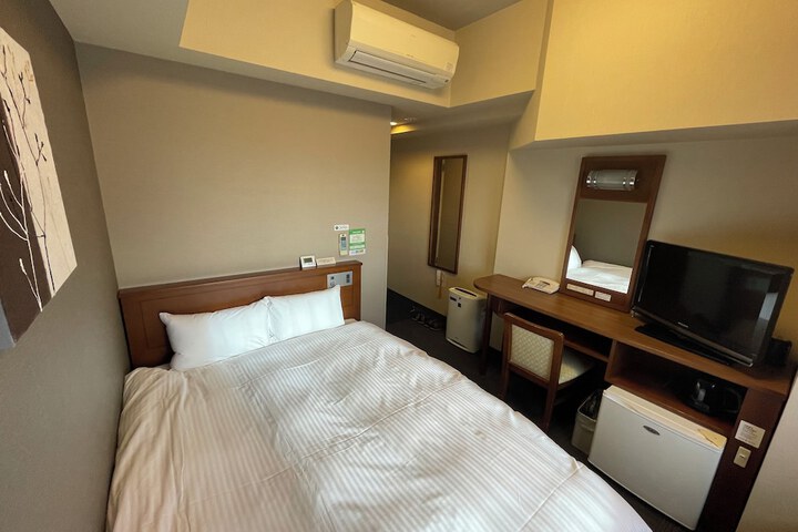 Room 7 of 30