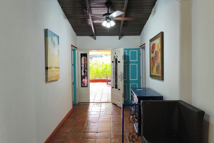 Room 8 of 50